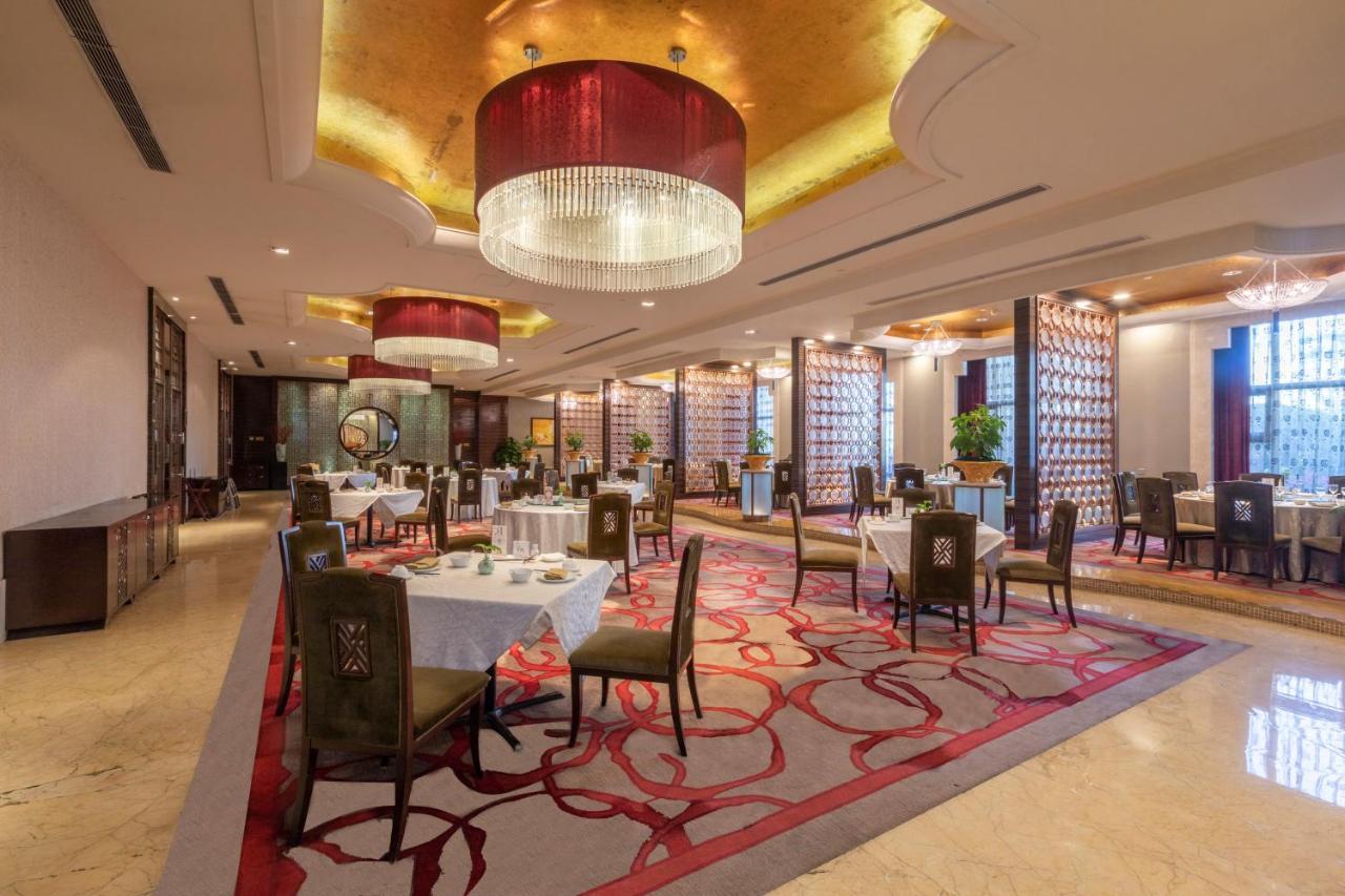 Howard Johnson Riverfront Plaza Fuzhou Fuzhou  Extérieur photo