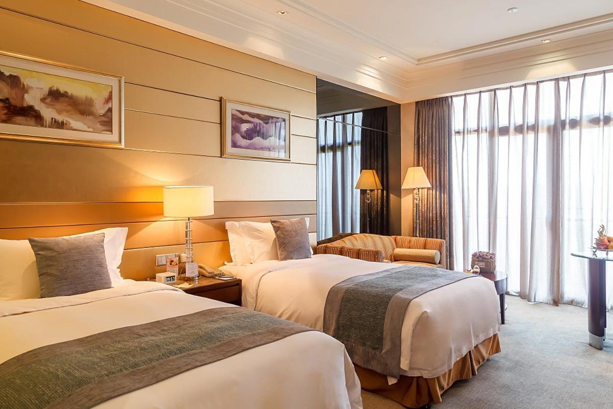 Howard Johnson Riverfront Plaza Fuzhou Fuzhou  Extérieur photo