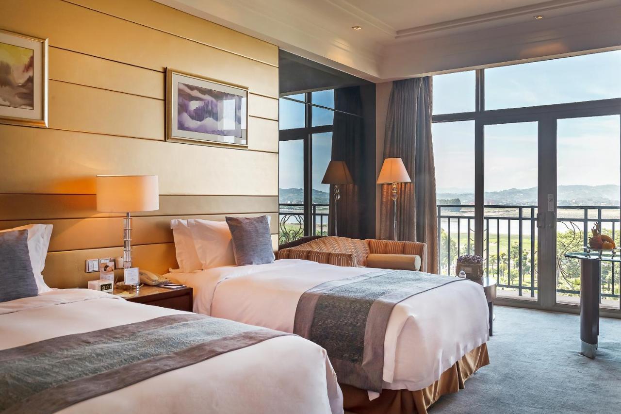 Howard Johnson Riverfront Plaza Fuzhou Fuzhou  Extérieur photo